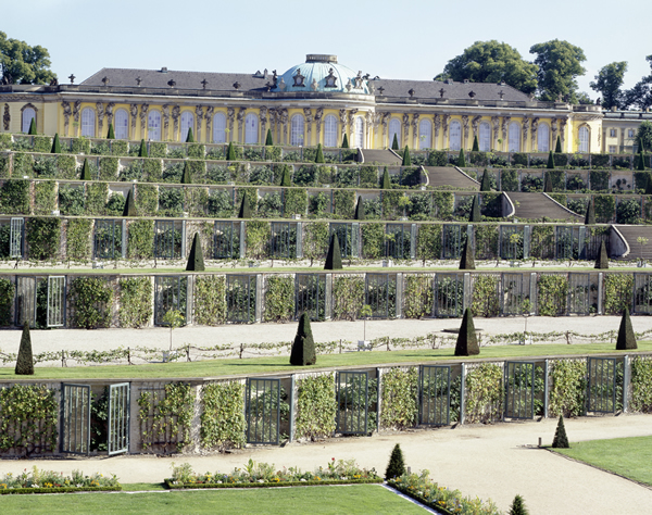 Sanssouci Park, View of the fountains and terraces 